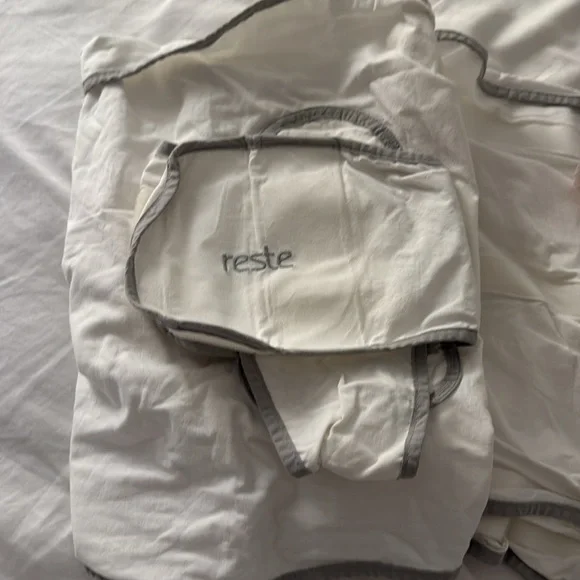 Reste Safe Sleep Swaddle - Picture 2 of 7